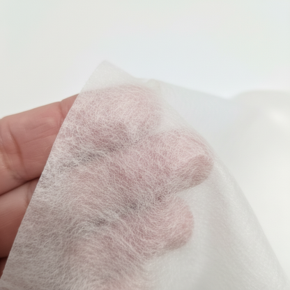 Detalhe da textura do TNT - Material macio e resistente